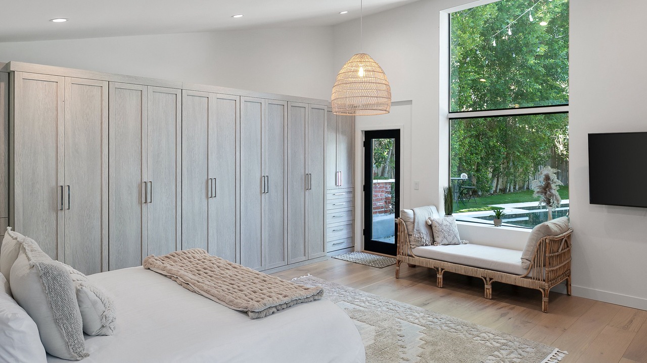 Photo of Bedroom in Silver Triangle