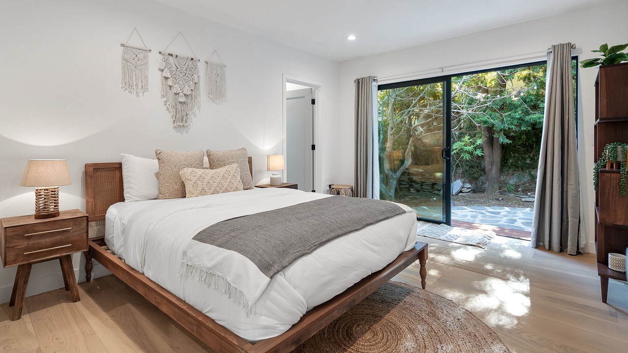 Photo of Bedroom in Silver Triangle