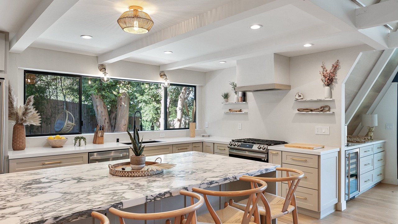Photo of Kitchen in Silver Triangle