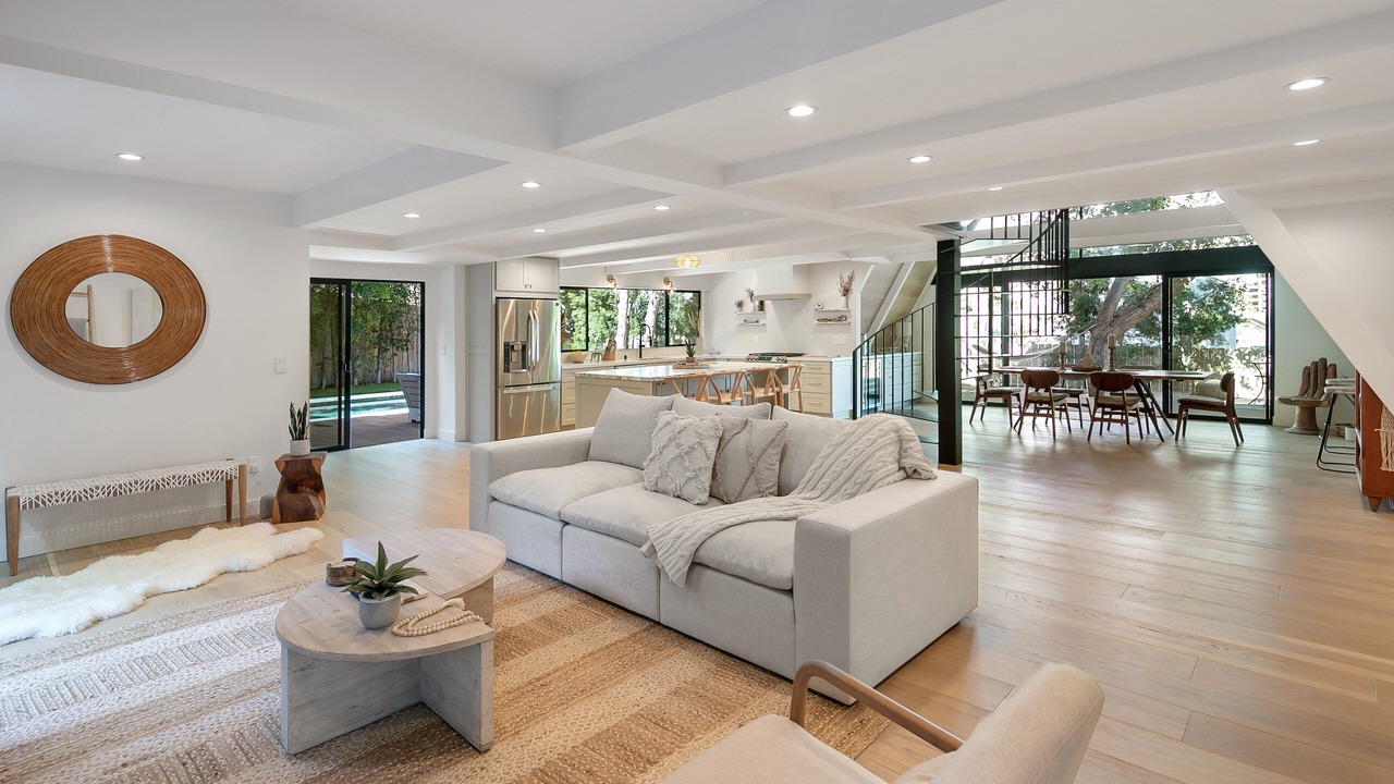 Photo of Livingroom in Silver Triangle