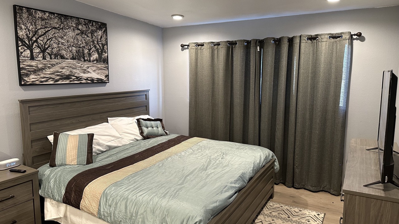 Photo of Bedroom in South Wrigley