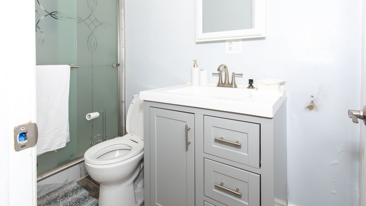 Photo of Bathroom in Hollywood Hills