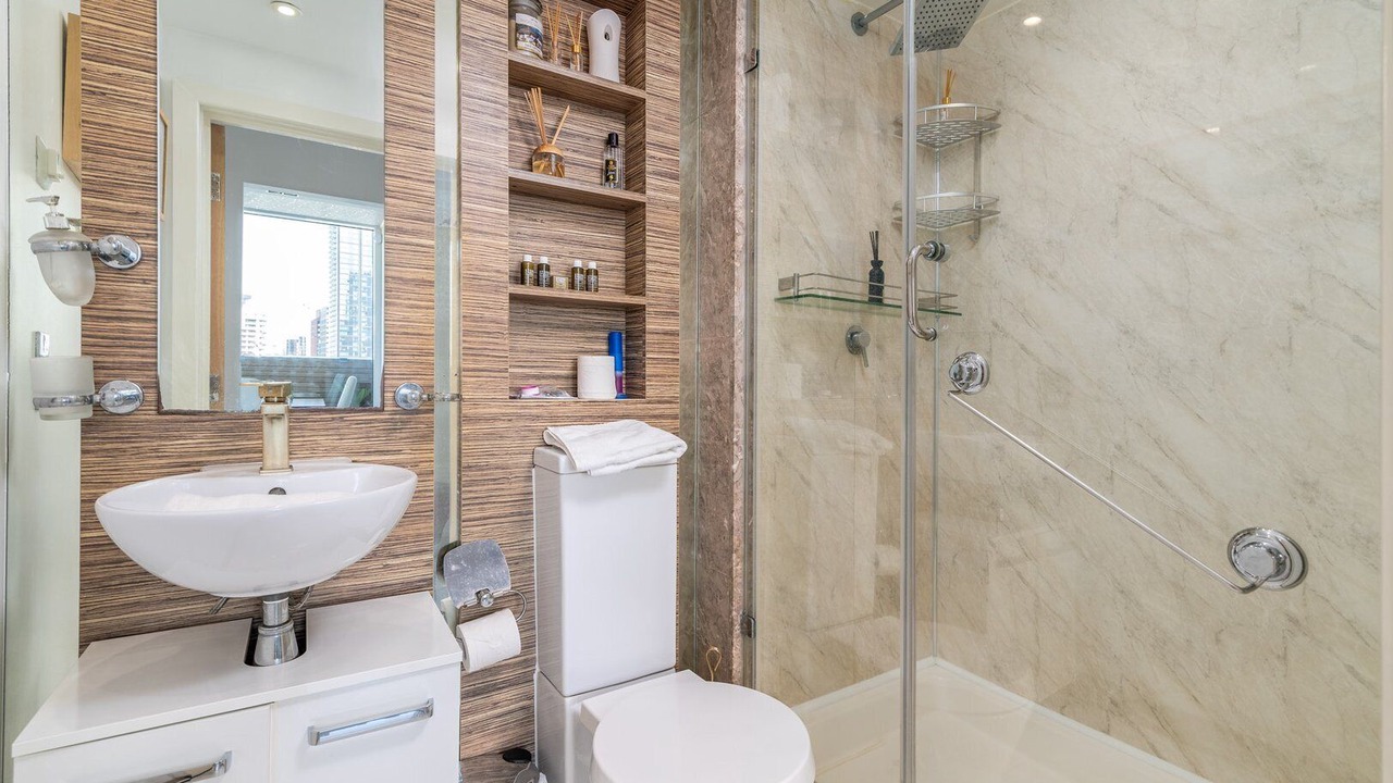 Photo of Bathroom in Isle of Dogs