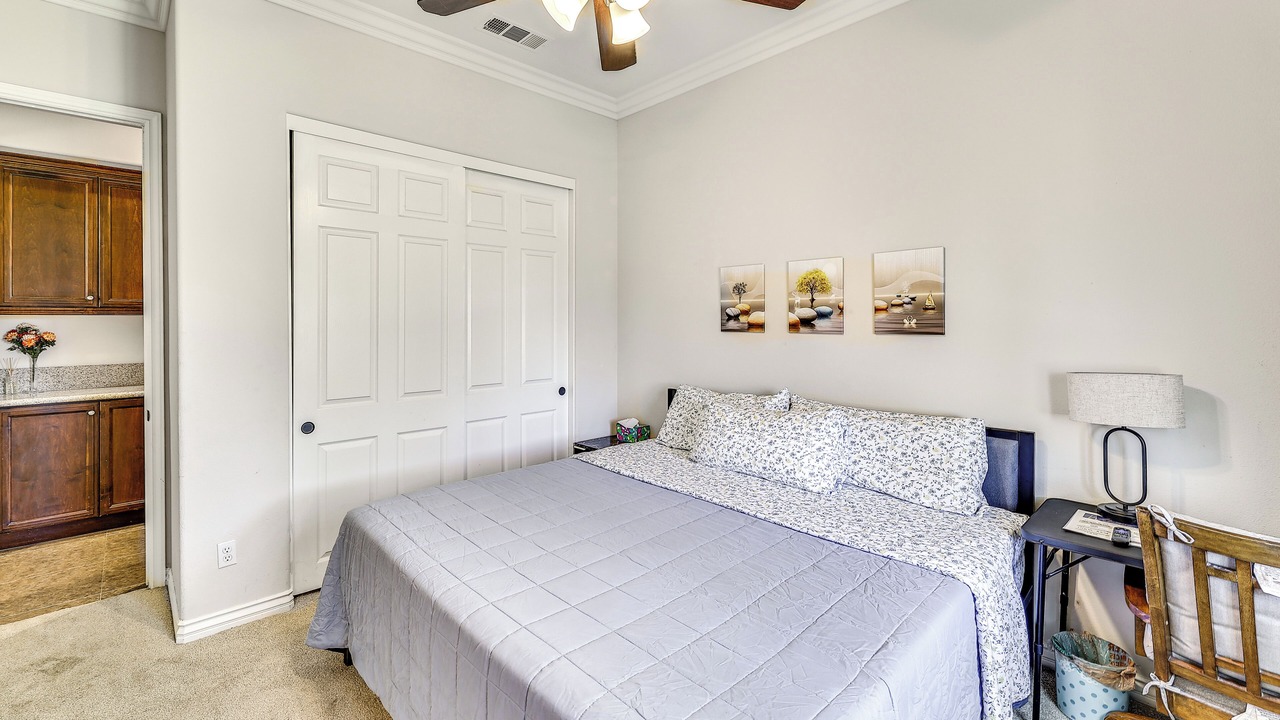 Photo of Bedroom in Alessandro Heights
