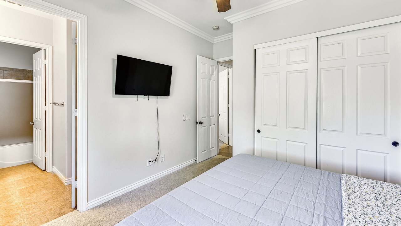 Photo of Bedroom in Alessandro Heights