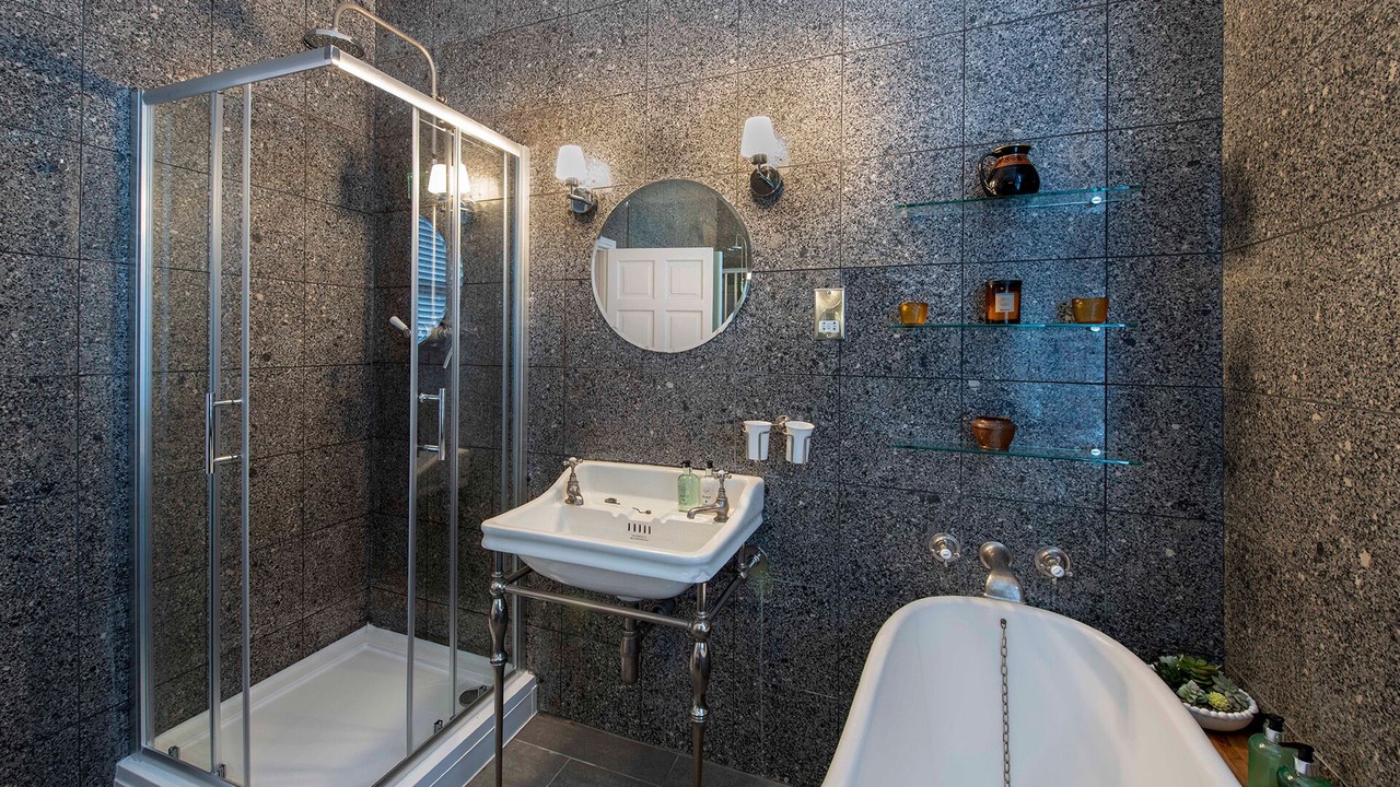 Photo of Bathroom in Parsons Green and Walham