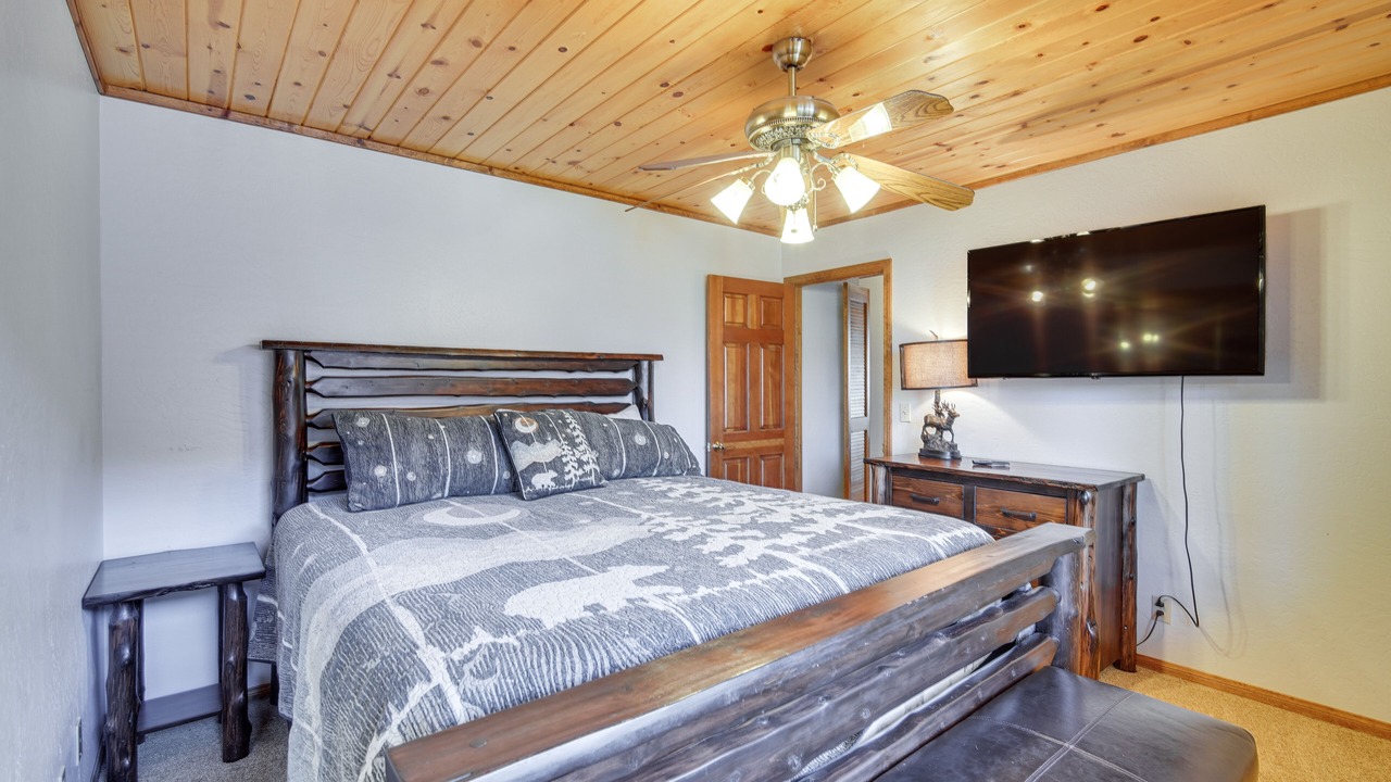 Photo of Bedroom in Castle Glen Estates