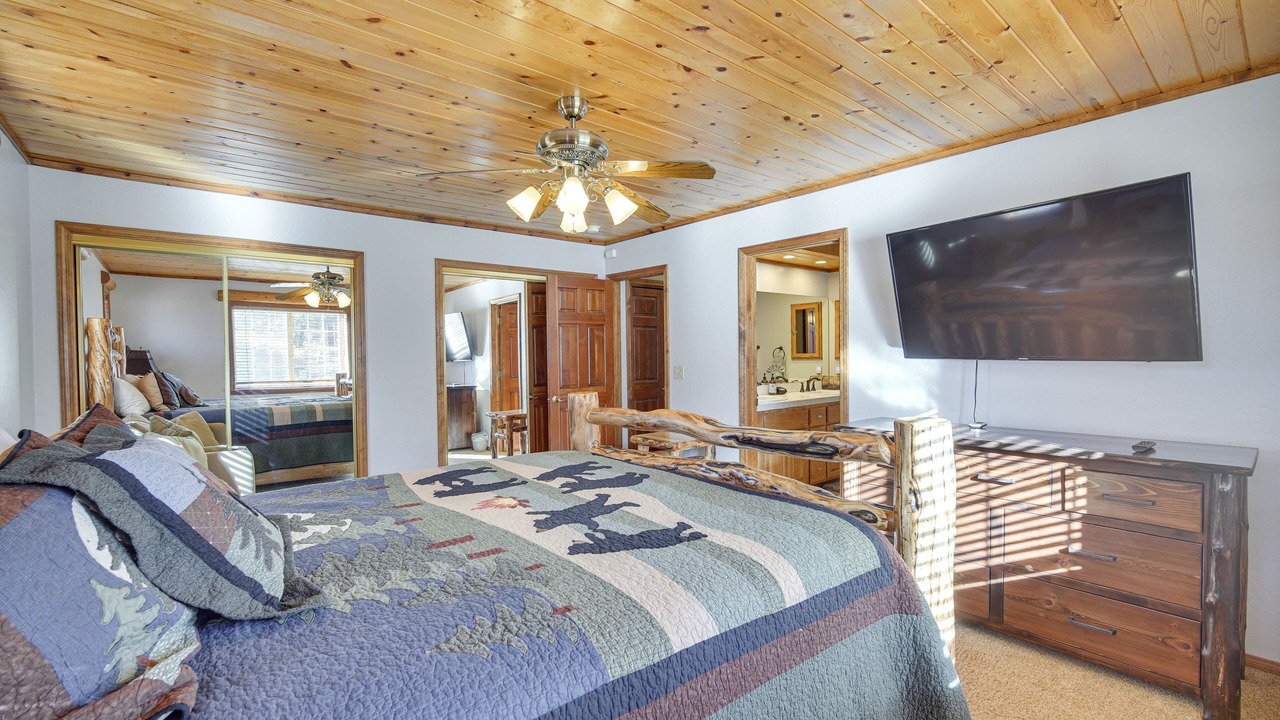 Photo of Bedroom in Castle Glen Estates
