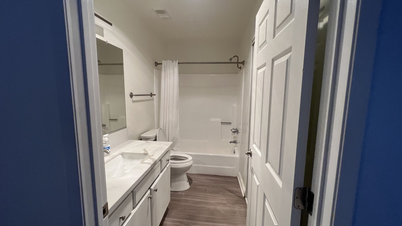 Photo of Bathroom in Sherman Oaks