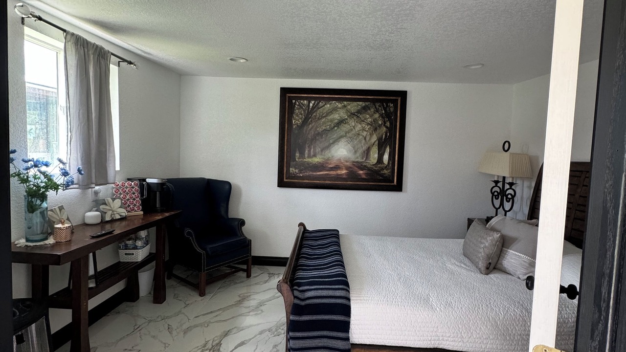 Photo of Bedroom in Lemon Cove