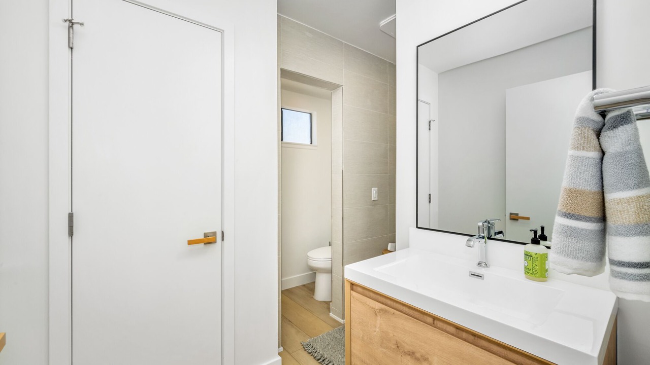 Photo of Bathroom in Harbor