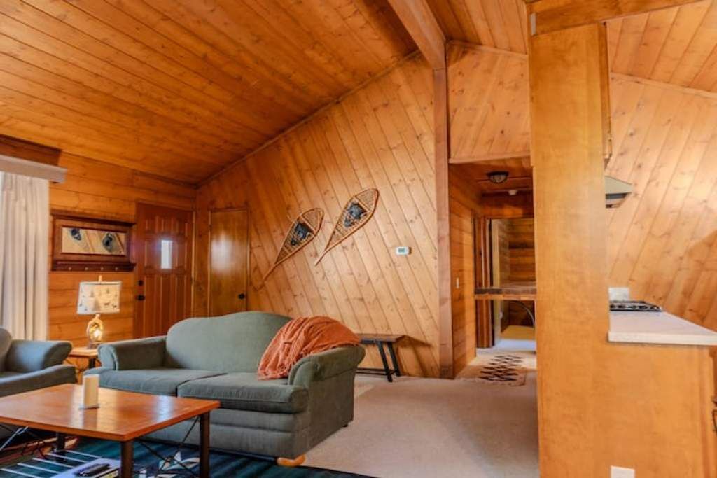 Photo of Livingroom in Wrightwood