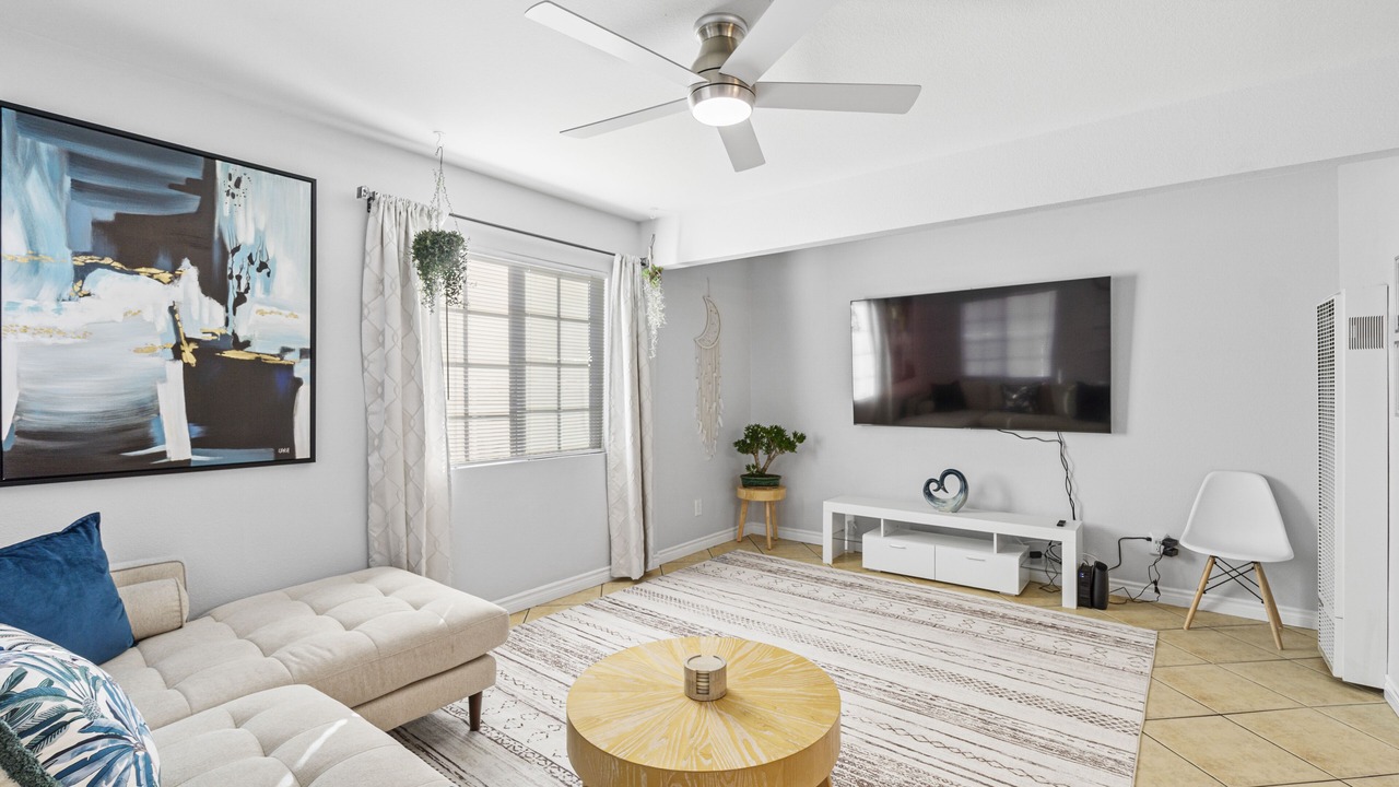 Photo of Livingroom in Linda Vista