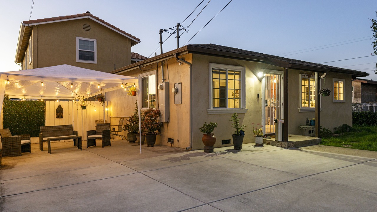 Photo of Others in Linda Vista