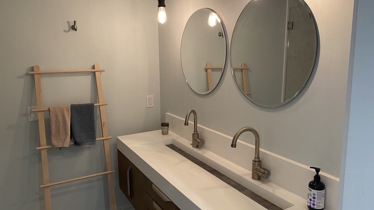 Photo of Bathroom in Outer Sunset