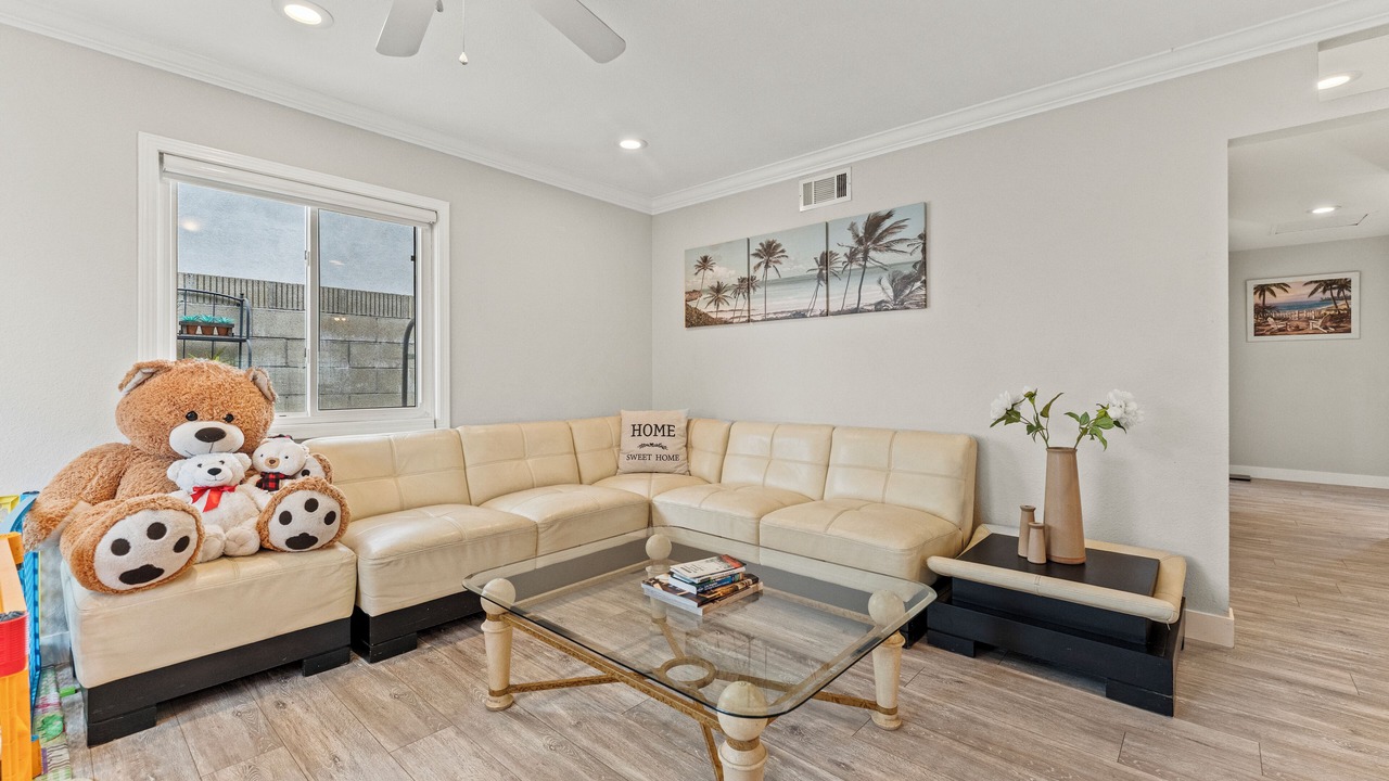 Photo of Livingroom in Huntington Beach