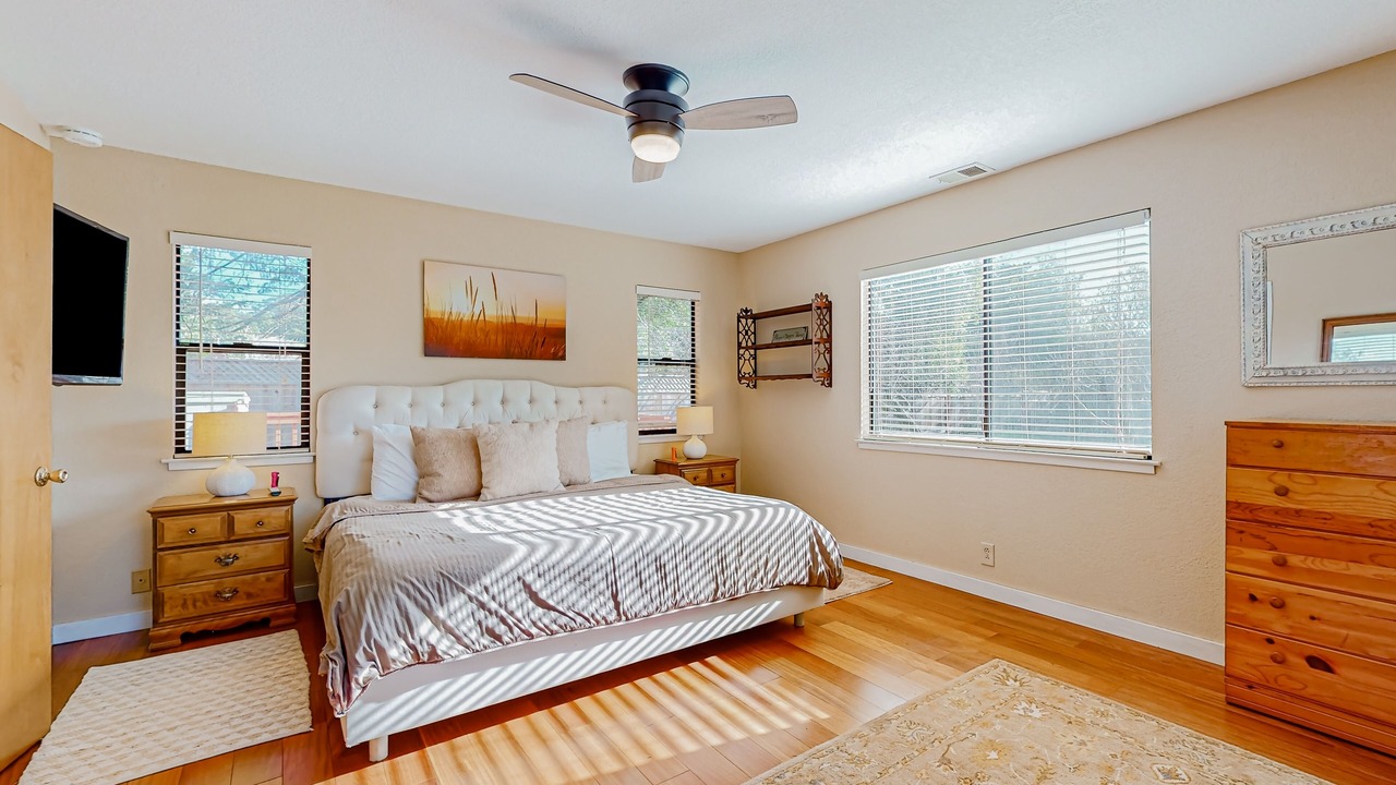 Photo of Bedroom in Inglenook