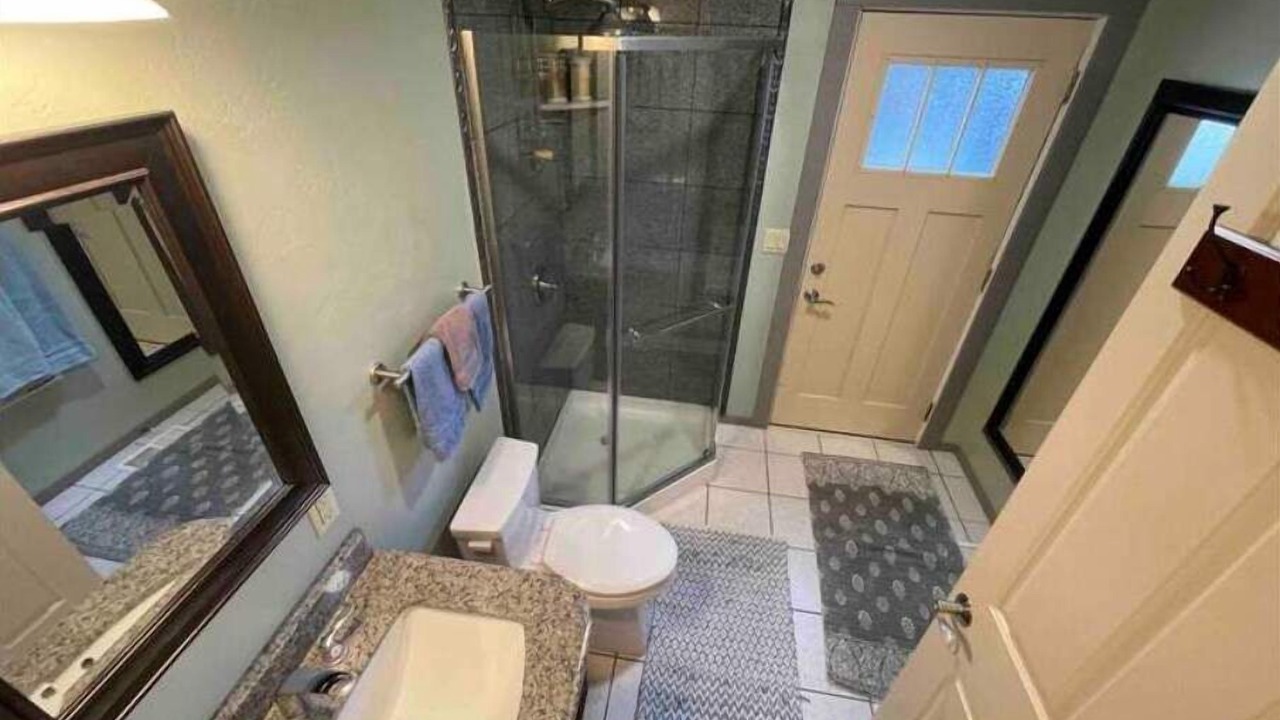 Photo of Bathroom in Salyer