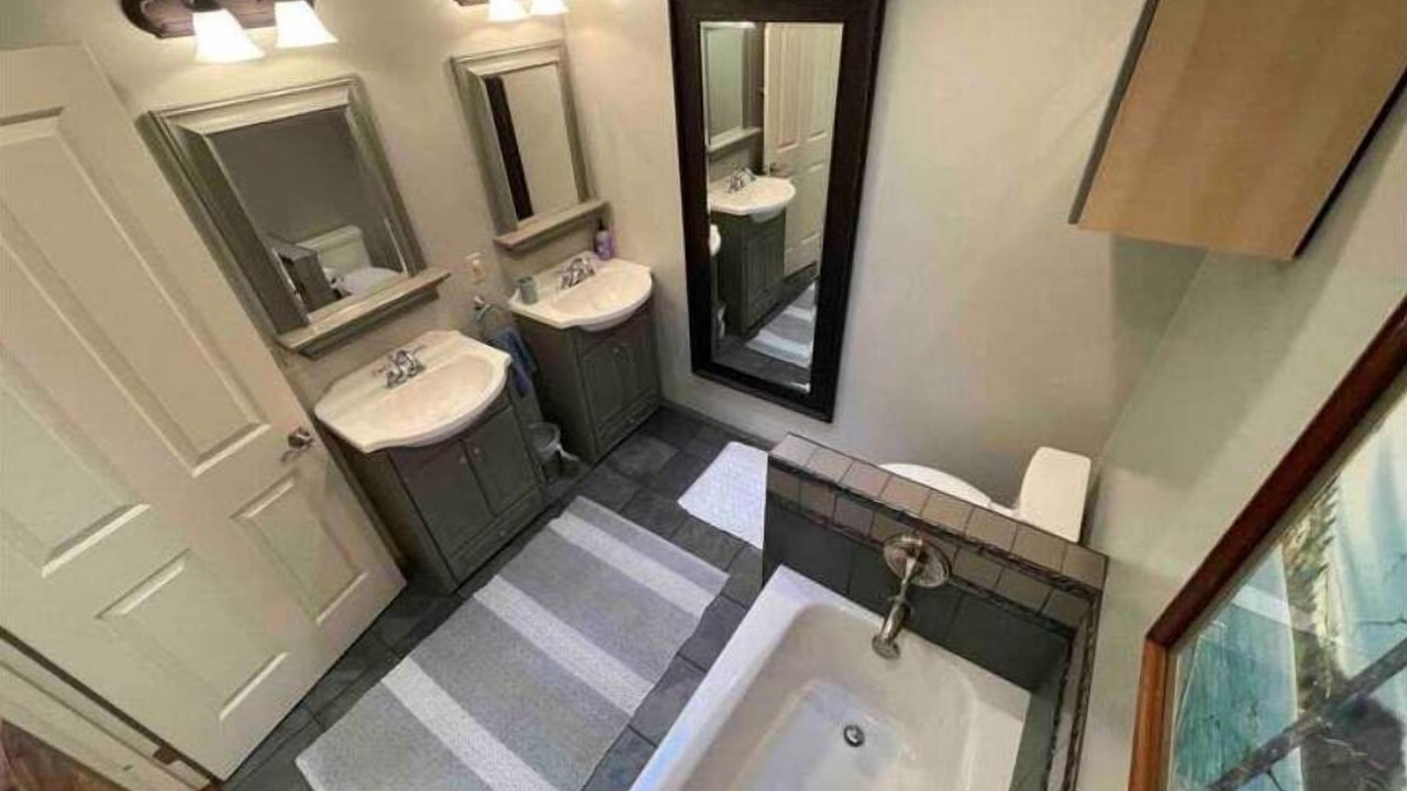 Photo of Bathroom in Salyer