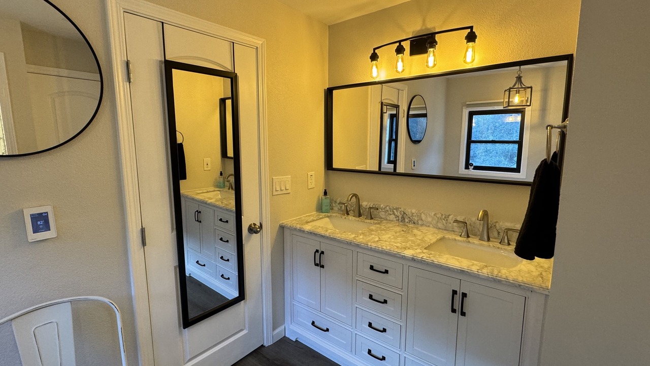 Photo of Bathroom in Mentone