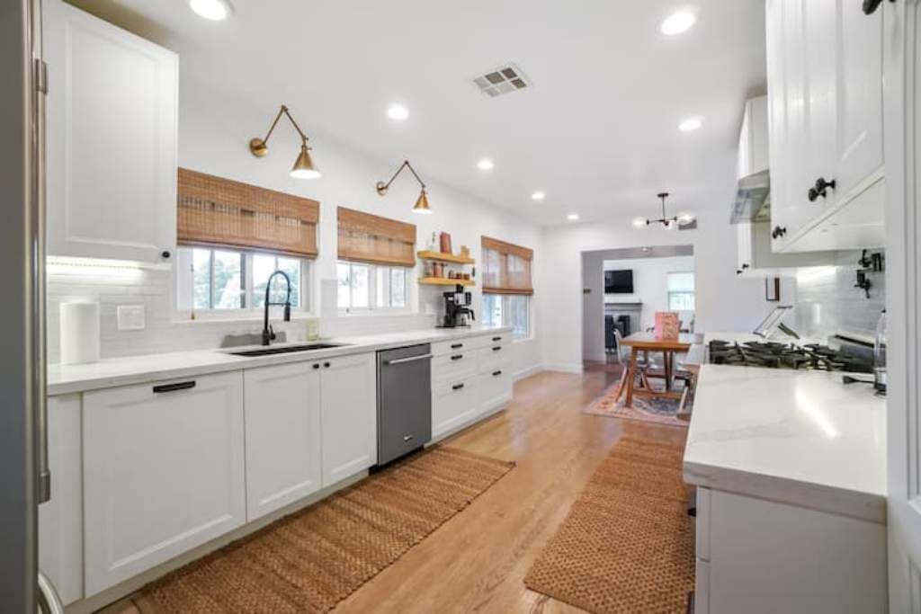 Photo of Kitchen in Valley Glen