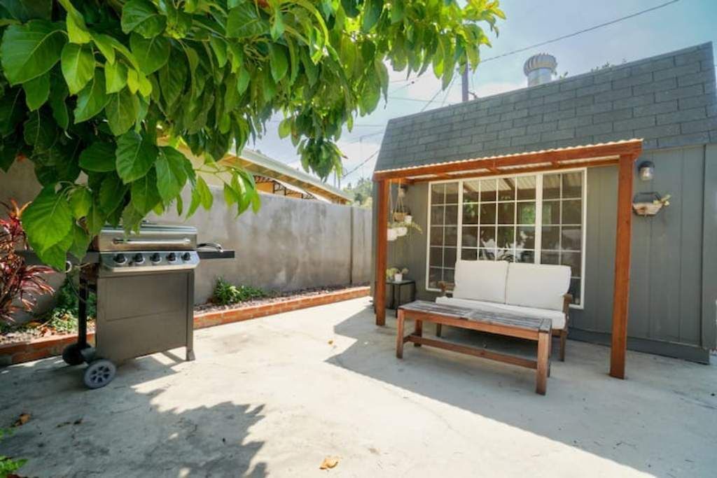 Photo of Patio Balcony in Valley Glen