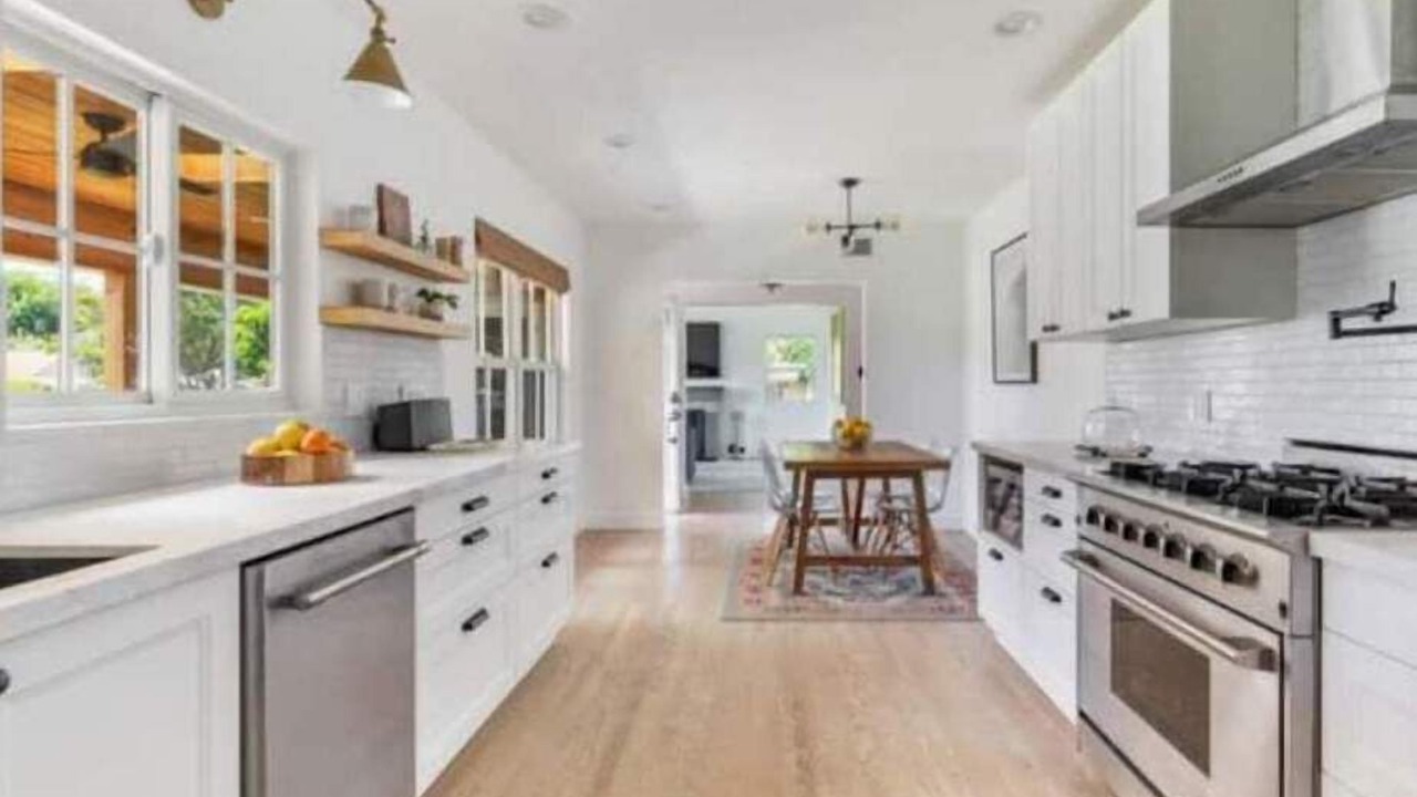 Photo of Kitchen in Valley Glen