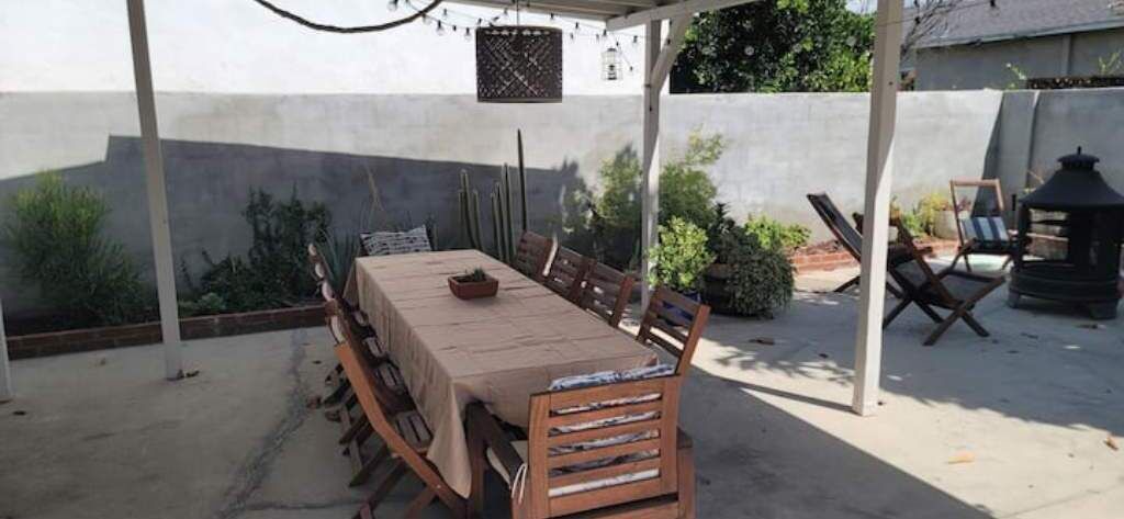 Photo of Outdoor in Valley Glen