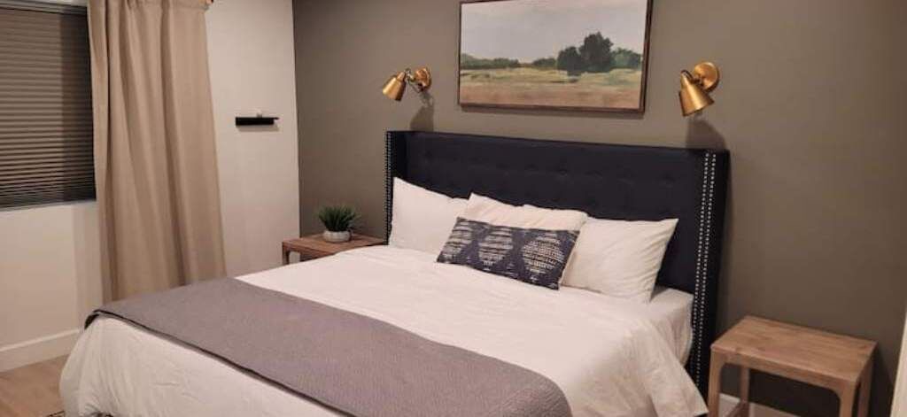 Photo of Bedroom in Valley Glen