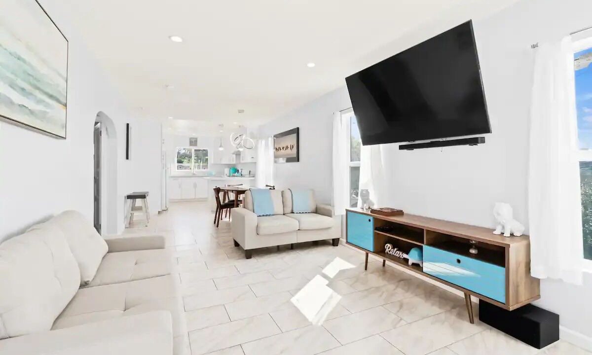 Photo of Livingroom in Los Angeles