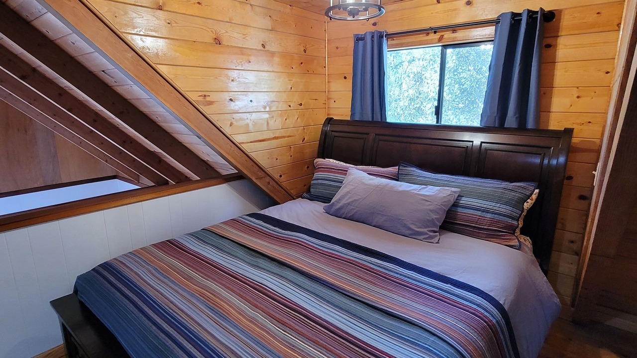 Photo of Bedroom in Twain Harte