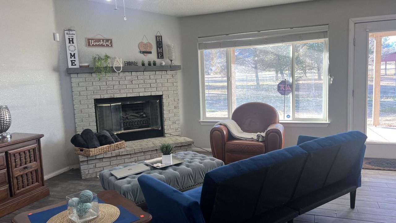 Photo of Livingroom in Apple Valley
