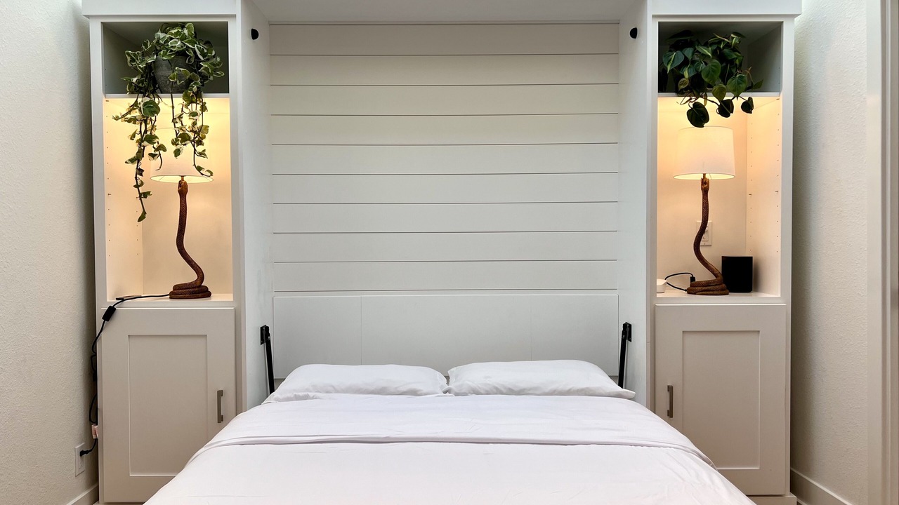 Photo of Bedroom in Eastern Malibu