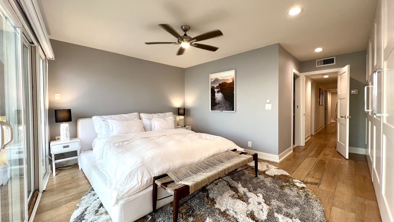 Photo of Bedroom in Eastern Malibu