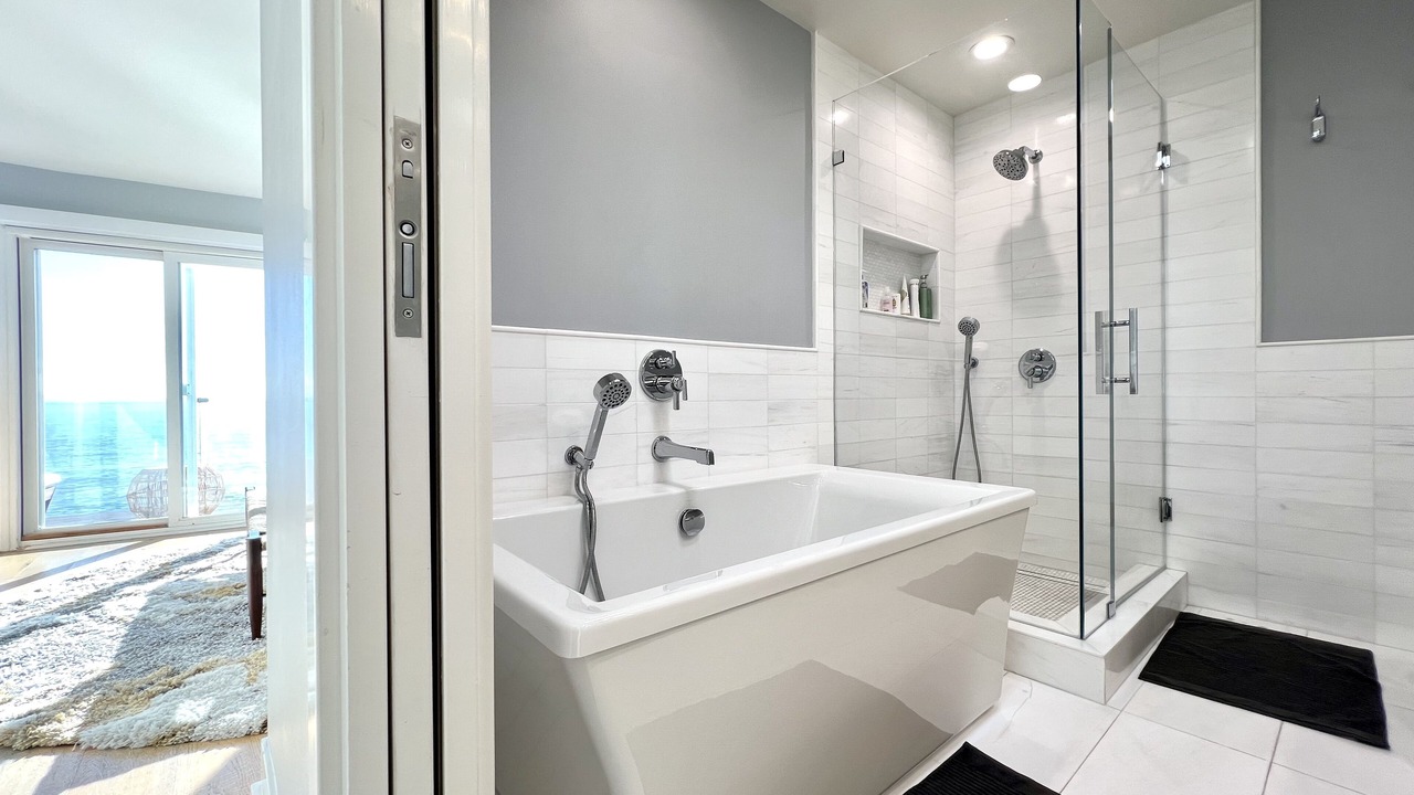 Photo of Bathroom in Eastern Malibu