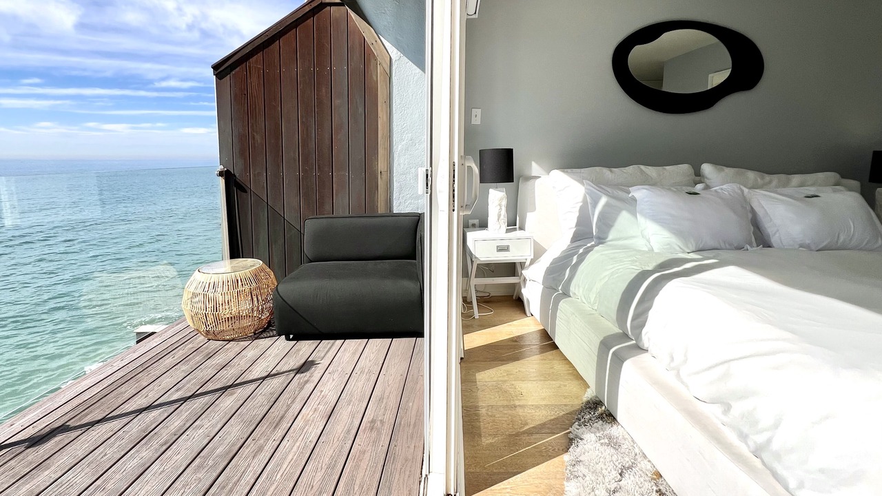 Photo of Bedroom in Eastern Malibu