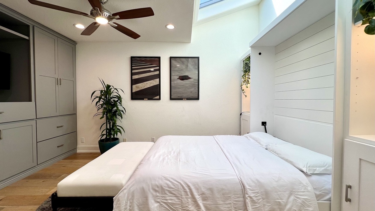 Photo of Bedroom in Eastern Malibu