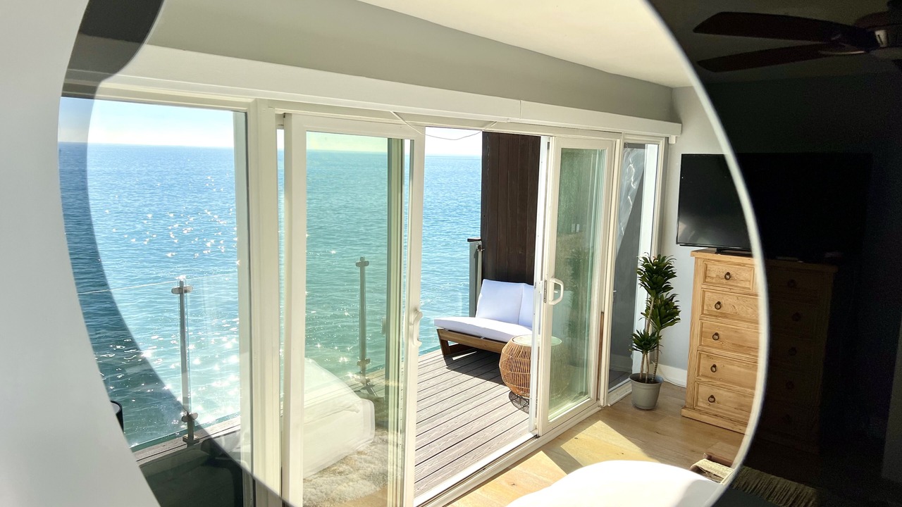 Photo of Bedroom in Eastern Malibu