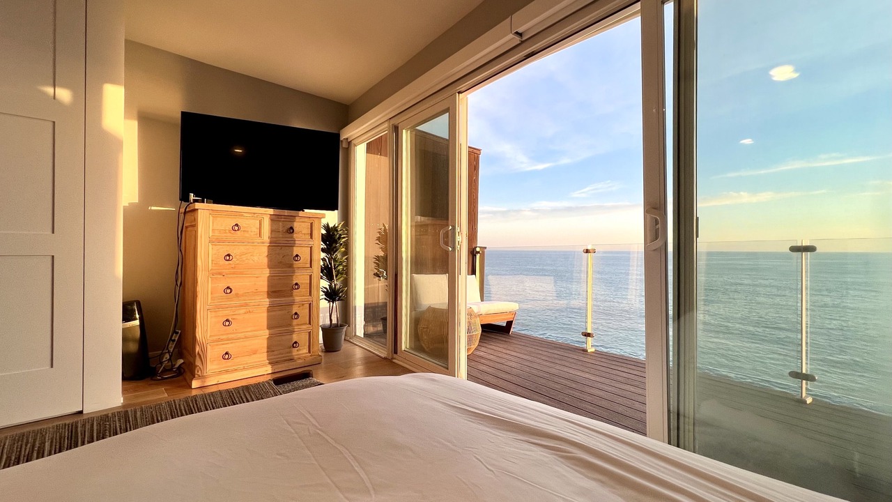 Photo of Bedroom in Eastern Malibu