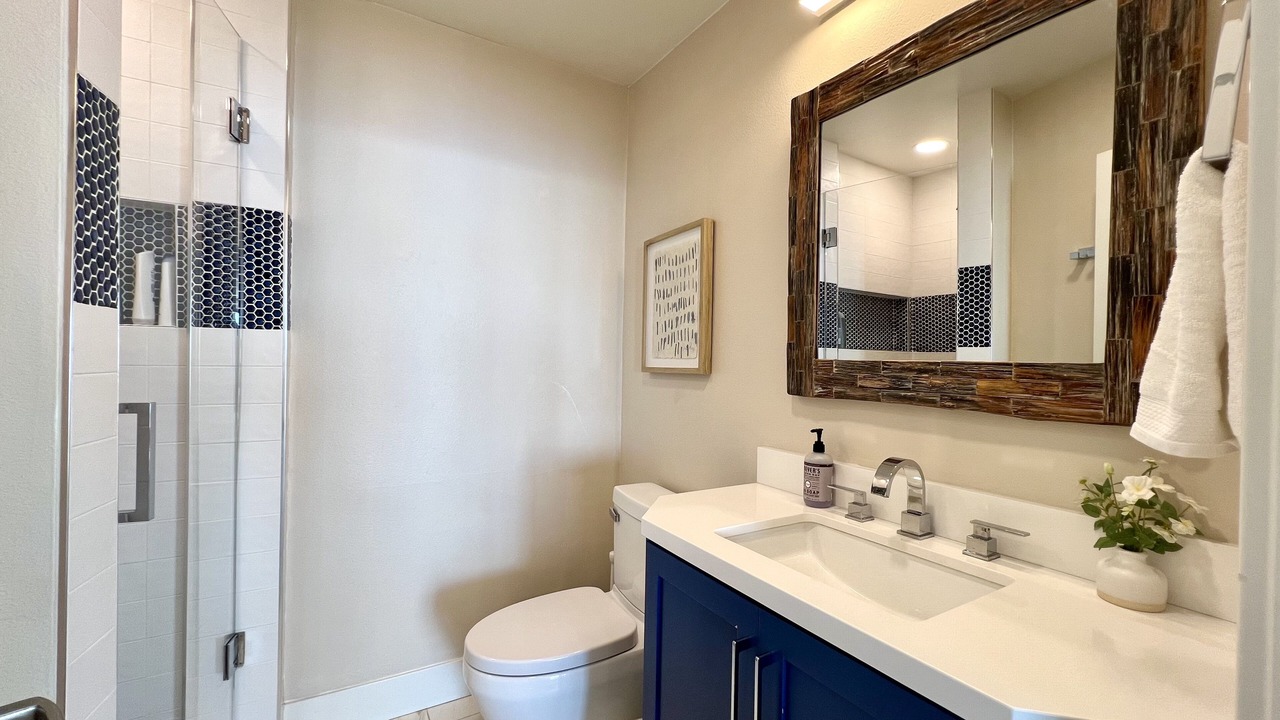 Photo of Bathroom in Eastern Malibu