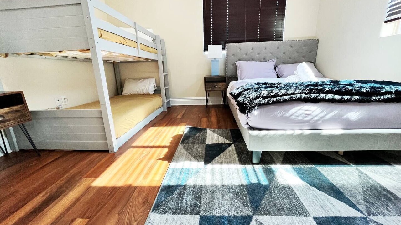 Photo of Bedroom in Inglewood