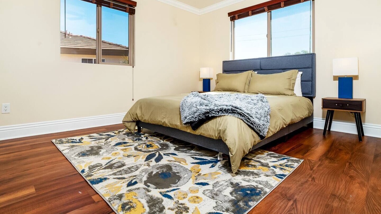 Photo of Bedroom in Inglewood