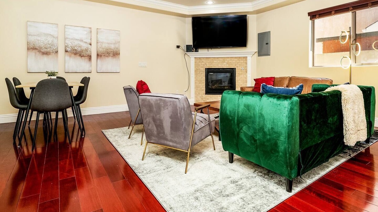 Photo of Livingroom in Inglewood
