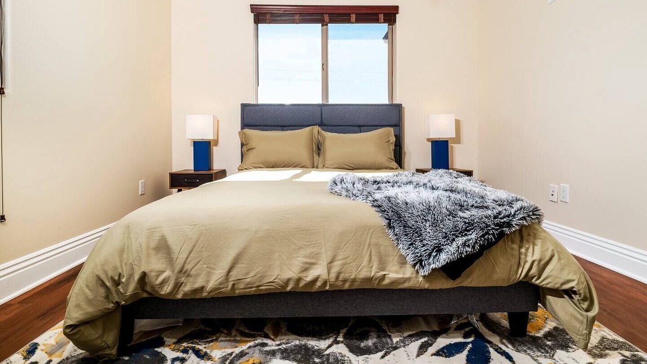 Photo of Bedroom in Inglewood