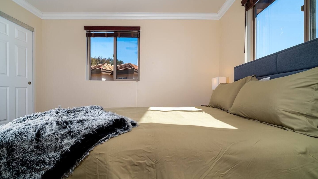 Photo of Bedroom in Inglewood