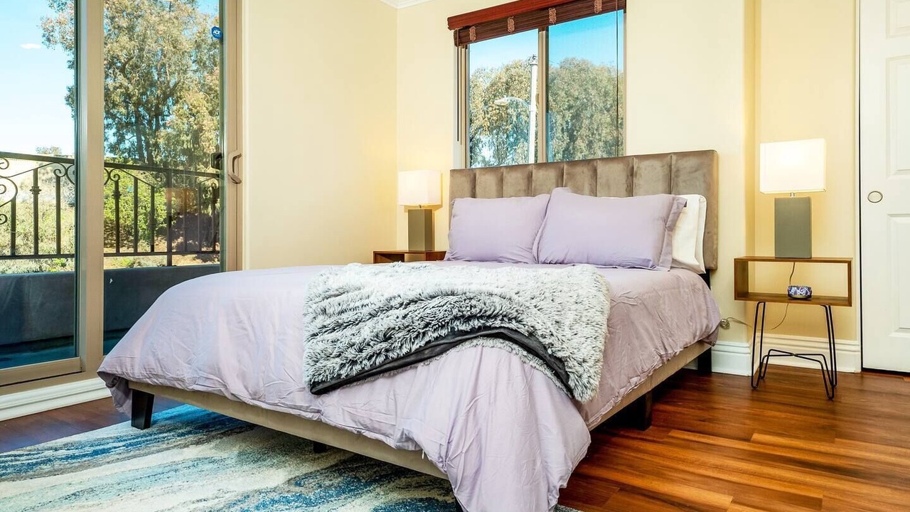 Photo of Bedroom in Inglewood