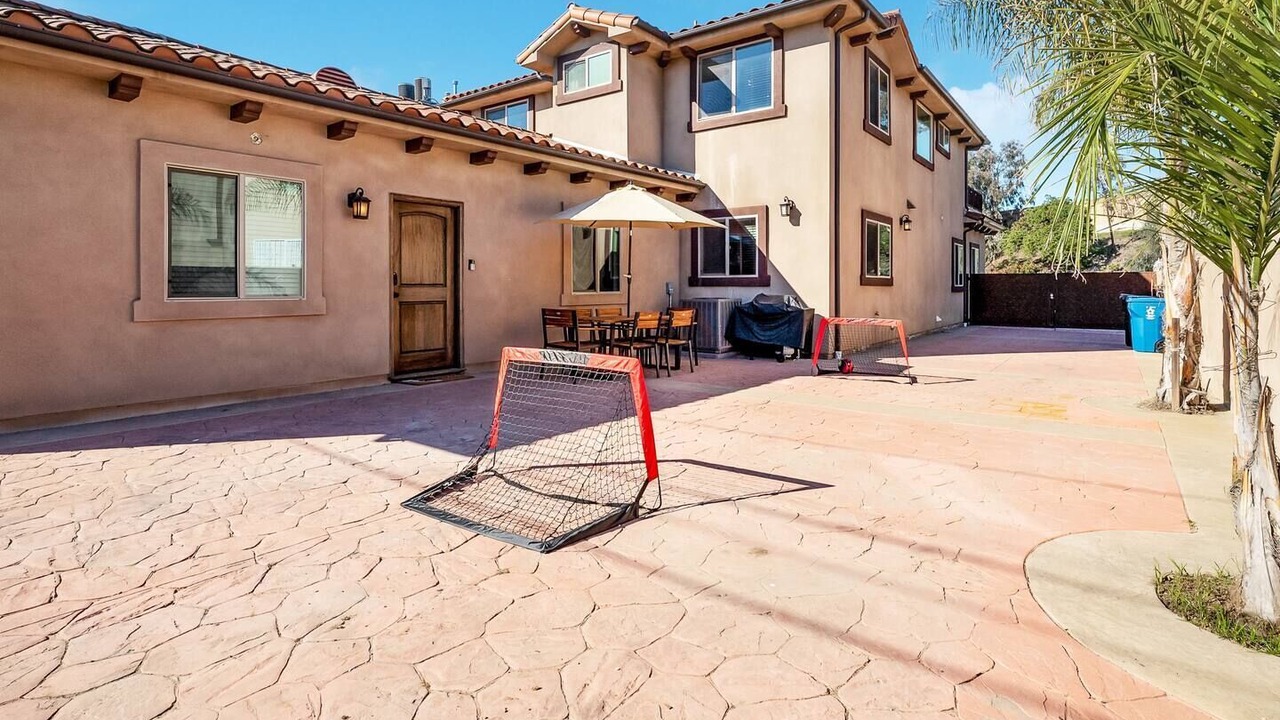 Photo of Patio Balcony in Inglewood
