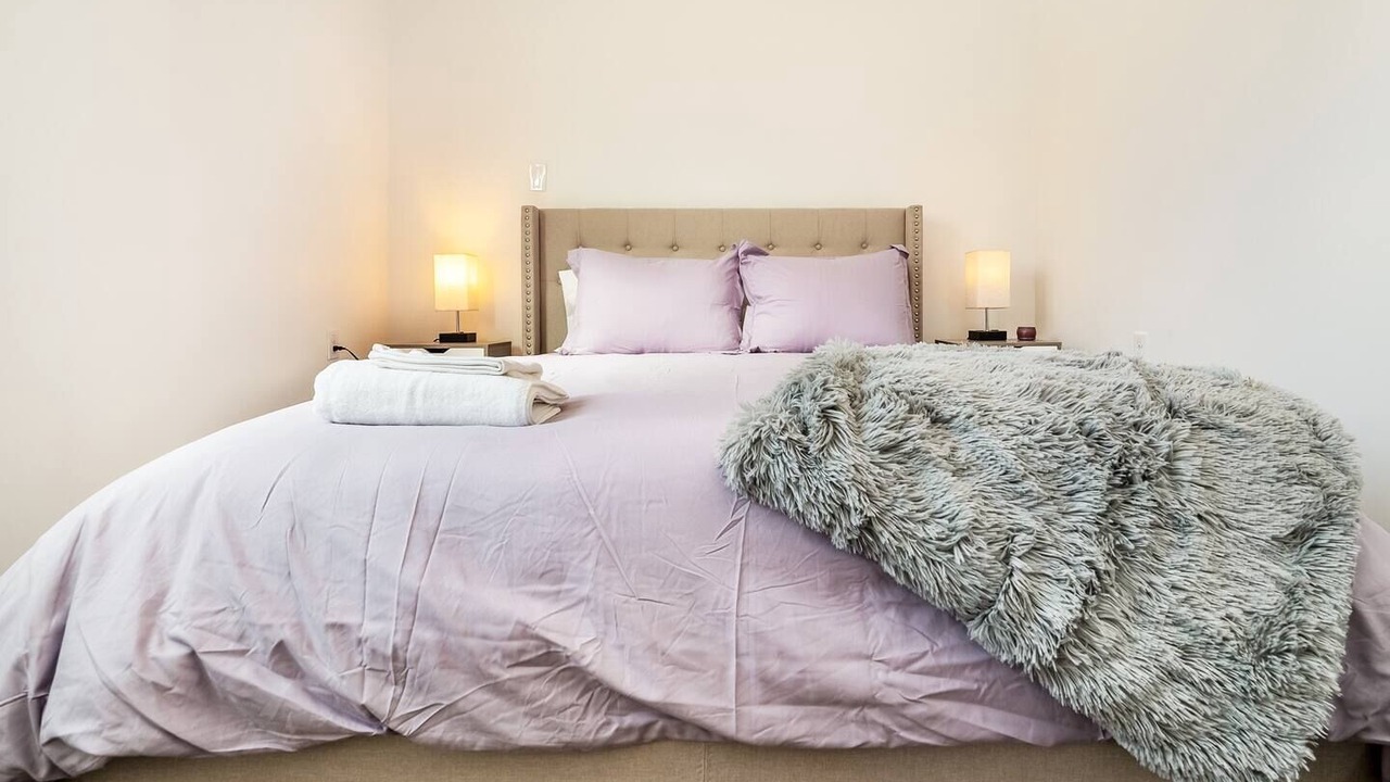 Photo of Bedroom in Inglewood