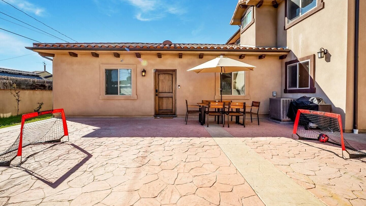Photo of Outdoor in Inglewood