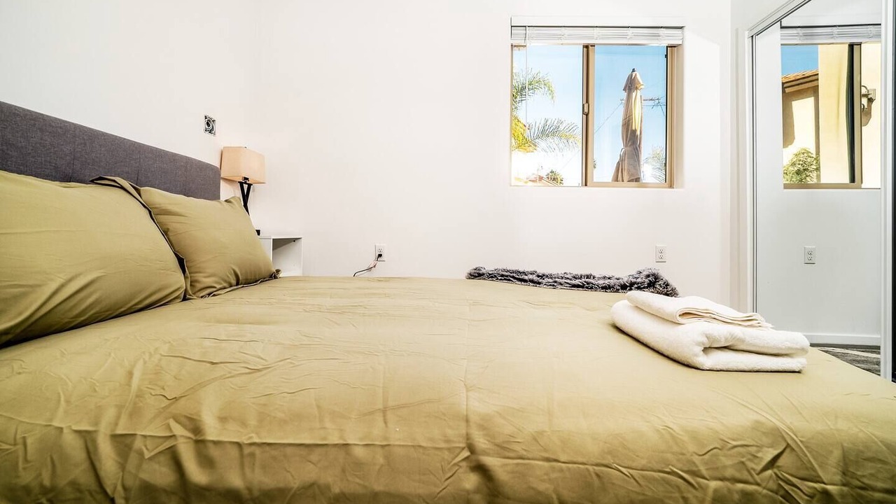 Photo of Bedroom in Inglewood